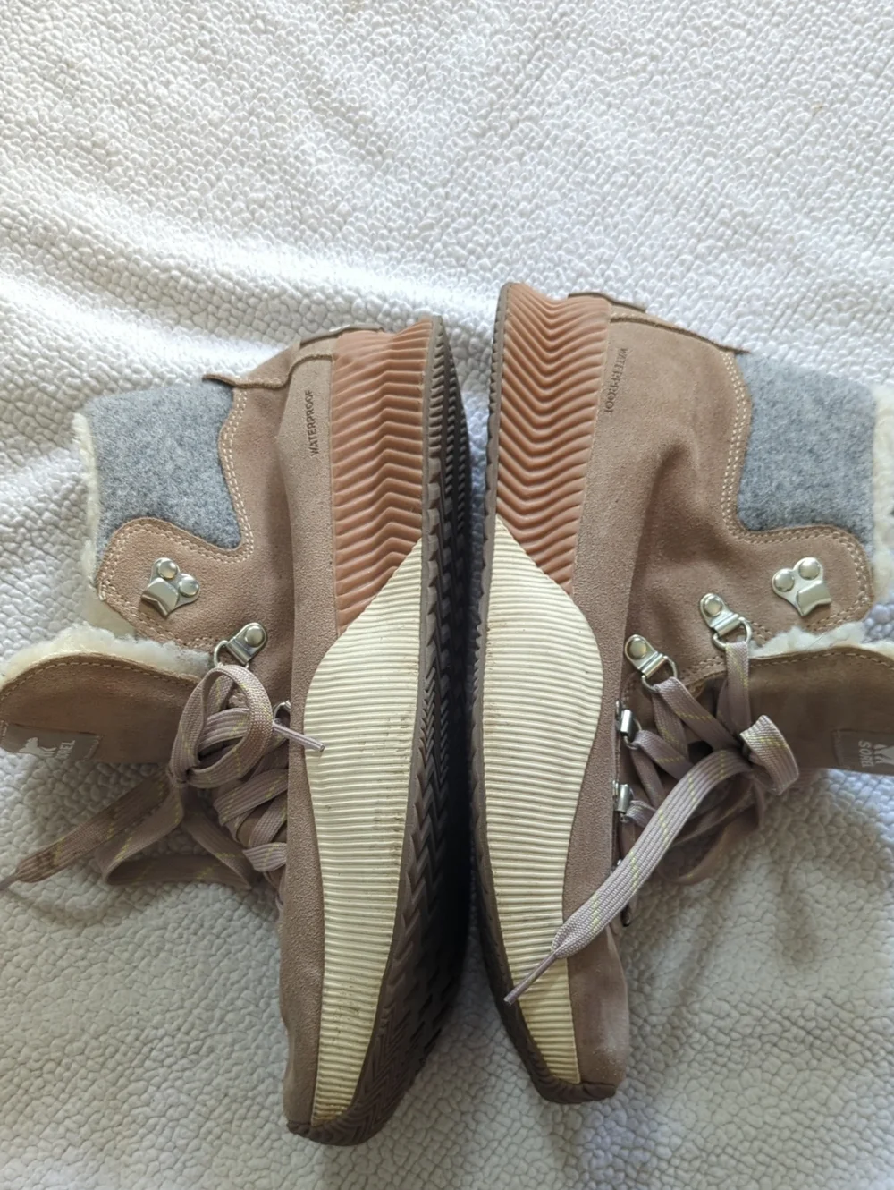 Sorel Size 11 Waterproof Tan Suede Faux Fur Lined Ankle Boots Booties